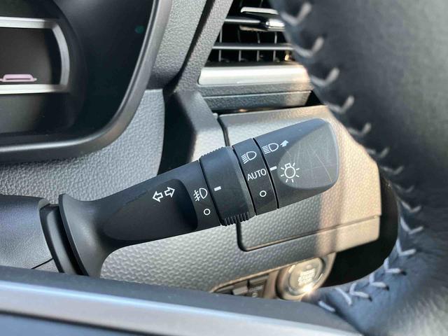 トールカスタムＧ　ターボターボ　ナビ／ＴＶ／ＤＶＤ／ＢＴ／ＵＳＢ　全周囲カメラ　全車速追従クルコン　ＬＥＤヘッドライト　オートライト　オートハイビーム　スマアシ　コーナーセンサー　電動駐車ブレーキ　キーフリー　アルミホイール（千葉県）の中古車