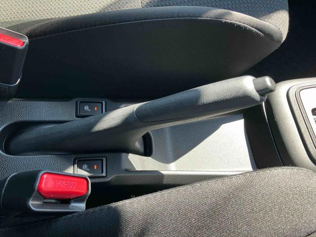 イグニスハイブリッドMGハイブリッド ナビ/地デジ/DVD/BT/USB ETC オートライト シートヒーター 衝突被害軽減ブレーキ サイドレバー式駐車ブレーキ オートエアコン ステリモ チルト スマートキー 横滑り防止装置(千葉県)の中古車