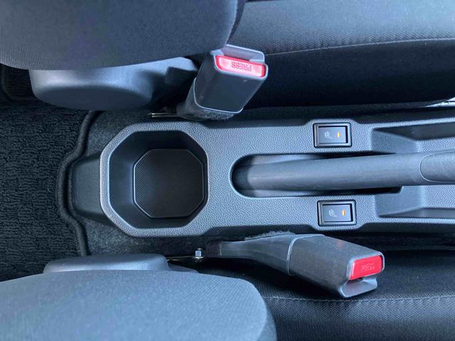 イグニスハイブリッドMGハイブリッド ナビ/地デジ/DVD/BT/USB ETC オートライト シートヒーター 衝突被害軽減ブレーキ サイドレバー式駐車ブレーキ オートエアコン ステリモ チルト スマートキー 横滑り防止装置(千葉県)の中古車