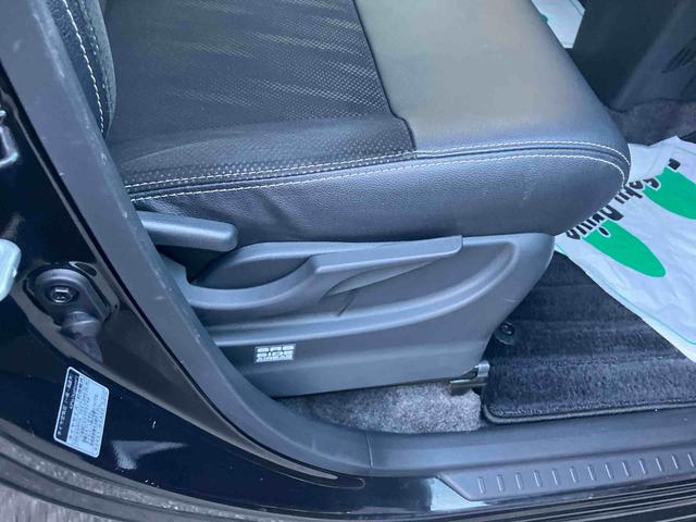 タントカスタムＲＳ　トップエディションＳＡIII衝突回避支援ブレーキ・ナビ・バックカメラ・キーフリー・両側パワースライドドア・オートエアコン・オートライト・ＬＥＤヘッドランプ・アルミホイール・電動格納ミラー・パワーウィンドウ・（千葉県）の中古車