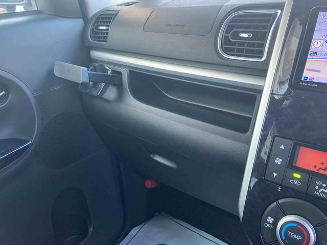 タントカスタムＲＳ　トップエディションＳＡIII衝突回避支援ブレーキ・ナビ・バックカメラ・キーフリー・両側パワースライドドア・オートエアコン・オートライト・ＬＥＤヘッドランプ・アルミホイール・電動格納ミラー・パワーウィンドウ・（千葉県）の中古車