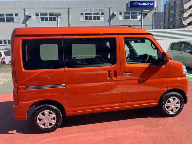 ハイゼットカーゴクルーズ大型ＬＥＤ荷室灯・プッシュボタンエンジンスタート・コーナーセンサー・オーディオレス・マニュアルエアコン・アイドリングストップ・オートライト・衝突回避支援ブレーキ（千葉県）の中古車