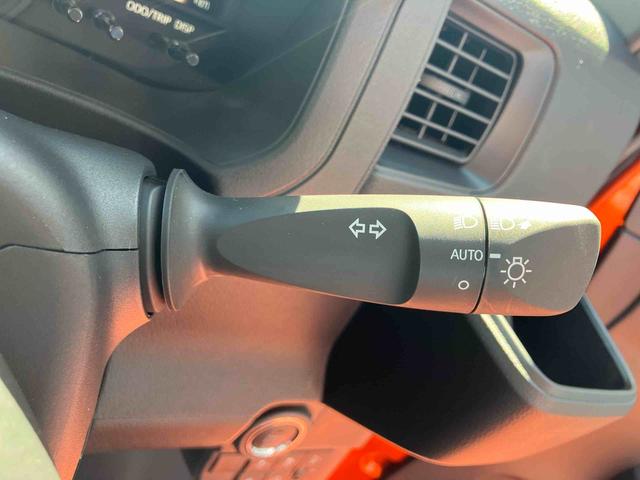 ハイゼットカーゴクルーズ大型ＬＥＤ荷室灯・プッシュボタンエンジンスタート・コーナーセンサー・オーディオレス・マニュアルエアコン・アイドリングストップ・オートライト・衝突回避支援ブレーキ（千葉県）の中古車