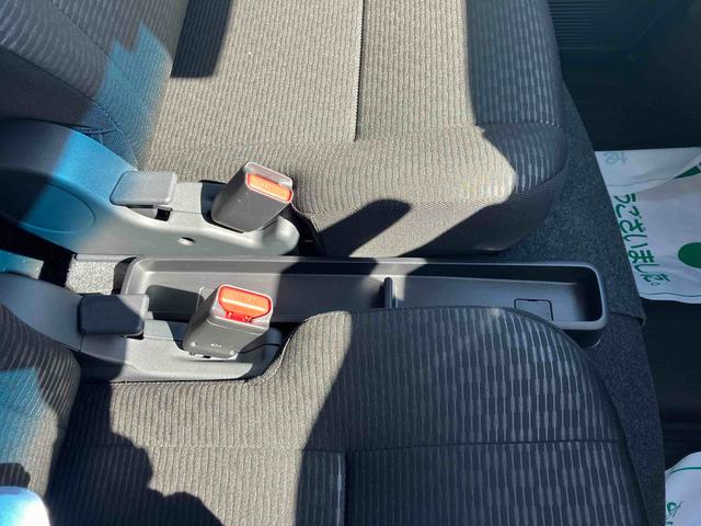 ハイゼットカーゴクルーズ大型ＬＥＤ荷室灯・プッシュボタンエンジンスタート・コーナーセンサー・オーディオレス・マニュアルエアコン・アイドリングストップ・オートライト・衝突回避支援ブレーキ（千葉県）の中古車