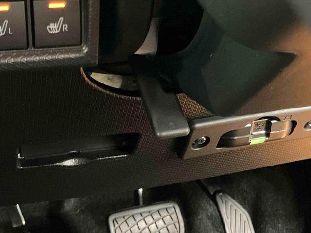 タントＸバックカメラ連動９インチフルセグナビ　ＵＳＢ接続　ブルートゥース対応　フロント．リヤドライブレコーダー連動　両側電動スライドドア　運転席ロングスライドシート　前席シートヒーター　アイドリングストップ（千葉県）の中古車