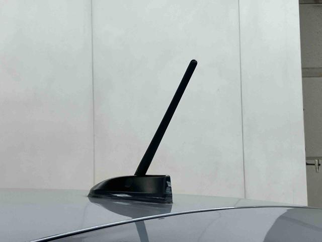 ムーヴL SAIIIフルセグナビ USB接続 ブルートゥース対応 衝突被害軽減ブレーキ 横滑り防止装置 キーレスエントリー オートハイビーム マニュアルレベリング機能付ハロゲンヘッドライト アイドリングストップ(千葉県)の中古車