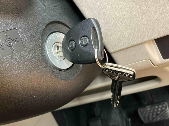 ムーヴL SAIIIフルセグナビ USB接続 ブルートゥース対応 衝突被害軽減ブレーキ 横滑り防止装置 キーレスエントリー オートハイビーム マニュアルレベリング機能付ハロゲンヘッドライト アイドリングストップ(千葉県)の中古車