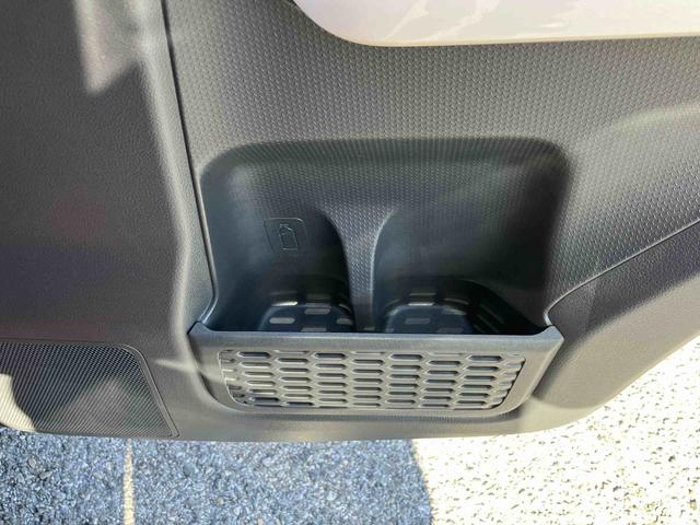 ハスラーＧナビ／ＢＴ／ＴＶ／ＣＤ／ＤＶＤ　社外１５インチアルミホイール　プッシュボタンスターター　シートヒーター　電動格納ドアミラー　オートエアコン　運転席シートリフター　横滑り防止装置　衝突被害軽減ブレーキ（千葉県）の中古車