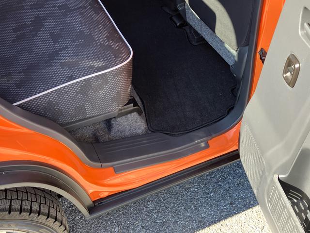 ハスラーＧナビ／ＢＴ／ＴＶ／ＣＤ／ＤＶＤ　社外１５インチアルミホイール　プッシュボタンスターター　シートヒーター　電動格納ドアミラー　オートエアコン　運転席シートリフター　横滑り防止装置　衝突被害軽減ブレーキ（千葉県）の中古車