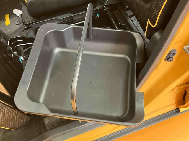 ハスラーＧ８インチフルセグナビ　ブルートゥース対応　ＵＳＢ接続　ビルトインＥＴＣ　前席シートヒーター　アイドリングストップ　プッシュエンジンスタートキーフリーシステム　助手席シートアンダーボックス（千葉県）の中古車