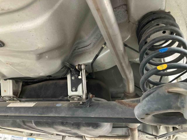 ムーヴカスタム RSターボ MOMO製革巻きステアリング CD/AM・FMラジオ/USB/BT AUX接続 HIDヘッドライト オートライト トップシェイドガラス キーフリーシステム 盗難防止警報 イモビライザー アルミ(千葉県)の中古車