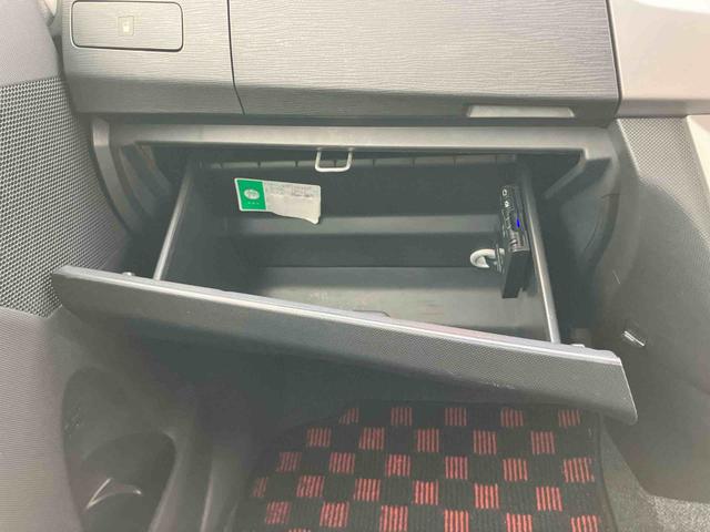 ムーヴカスタム RSターボ MOMO製革巻きステアリング CD/AM・FMラジオ/USB/BT AUX接続 HIDヘッドライト オートライト トップシェイドガラス キーフリーシステム 盗難防止警報 イモビライザー アルミ(千葉県)の中古車