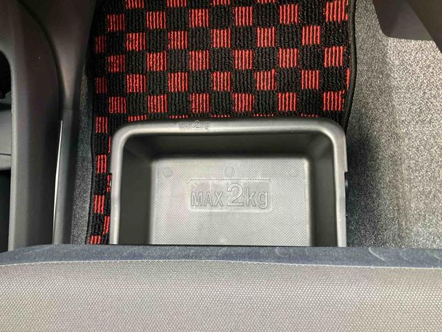 ムーヴカスタム RSターボ MOMO製革巻きステアリング CD/AM・FMラジオ/USB/BT AUX接続 HIDヘッドライト オートライト トップシェイドガラス キーフリーシステム 盗難防止警報 イモビライザー アルミ(千葉県)の中古車