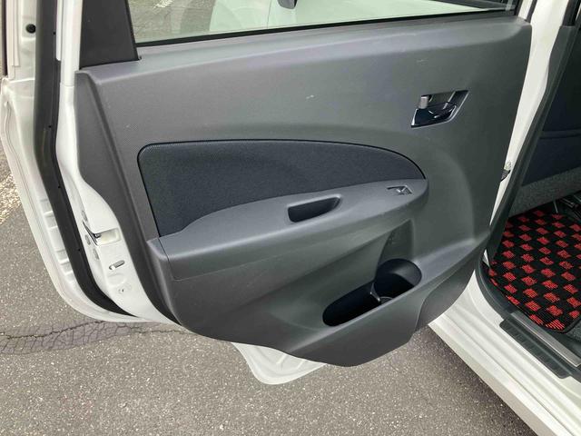 ムーヴカスタム RSターボ MOMO製革巻きステアリング CD/AM・FMラジオ/USB/BT AUX接続 HIDヘッドライト オートライト トップシェイドガラス キーフリーシステム 盗難防止警報 イモビライザー アルミ(千葉県)の中古車