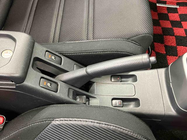 コペンローブバックカメラ連動フルセグナビ　ＴＶナビキット　ブルートゥース対応　フロント．リヤ２カメラドライブレコーダー　センターコンソール内ＥＴＣ　シートヒーター　横滑り防止装置　アイドリングストップ（千葉県）の中古車