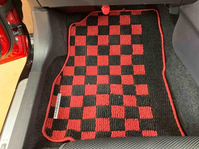 コペンローブバックカメラ連動フルセグナビ　ＴＶナビキット　ブルートゥース対応　フロント．リヤ２カメラドライブレコーダー　センターコンソール内ＥＴＣ　シートヒーター　横滑り防止装置　アイドリングストップ（千葉県）の中古車