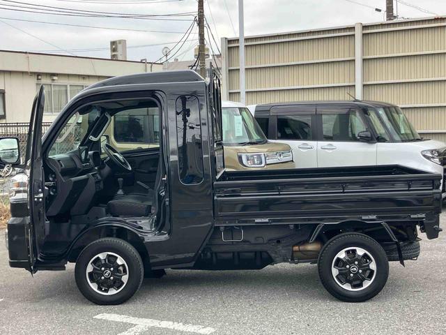 ハイゼットトラックジャンボエクストラスマホ連携9インチディスプレイオーディオ バックカメラ連動 USB接続 HDMI接続 ブルートゥース対応 大型LED作業灯 テールゲートチェーン オーバーヘッドシェルフ ストロング防錆(千葉県)の中古車