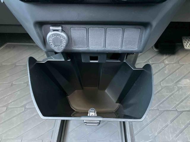 トールカスタムG9型ディスプレイオーディオ/TV/BT/USB バックカメラ 全車速追従クルコン LEDヘッドライト オートライト オートハイビーム ADB スマアシ 前後コーナーセンサ 電動駐車ブレーキ キーフリー(千葉県)の中古車