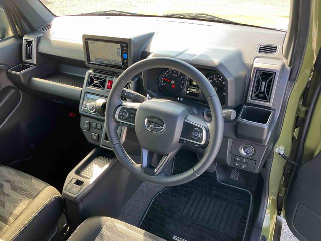 タフトＧターボ　ダーククロムベンチャーターボ　ガラスルーフ　ルーフレール　ナビ／ＴＶ／ＤＶＤ／ＢＴ／ＵＳＢ　全周囲カメラ　リモコンエンジンスターター　ＬＥＤヘッドランプ　オートライト　シートヒーター　コ−ナ−センサー　キーフリー（千葉県）の中古車