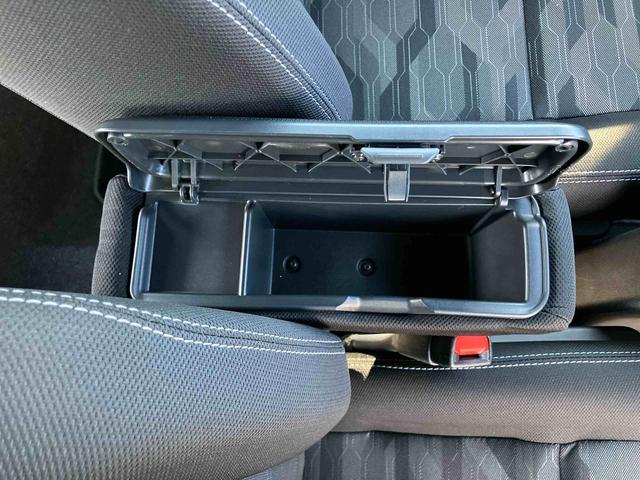 タフトＧターボ　ダーククロムベンチャーターボ　ガラスルーフ　ルーフレール　ナビ／ＴＶ／ＤＶＤ／ＢＴ／ＵＳＢ　全周囲カメラ　リモコンエンジンスターター　ＬＥＤヘッドランプ　オートライト　シートヒーター　コ−ナ−センサー　キーフリー（千葉県）の中古車