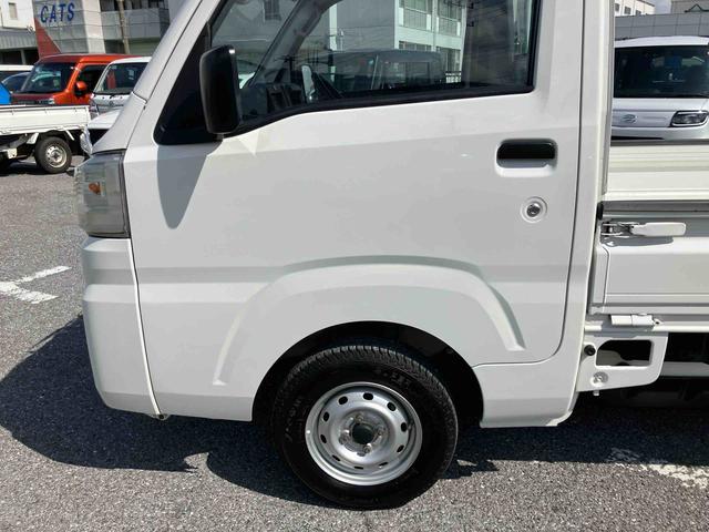 ハイゼットトラックスタンダード　農用スペシャル荷台ライト　リヤ４枚リーフスプリング　リヤデフロック　副変速機　スピーカー一体型ＡＭ／ＦＭラジオ　エアコン　パワステ　左右サンバイザー　運転席エアバッグ　最大積載量３５０ｋｇ（千葉県）の中古車