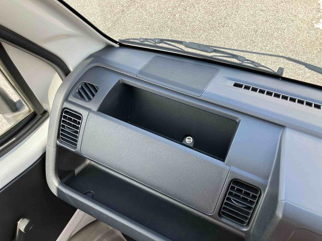 ハイゼットトラックスタンダード　農用スペシャル荷台ライト　リヤ４枚リーフスプリング　リヤデフロック　副変速機　スピーカー一体型ＡＭ／ＦＭラジオ　エアコン　パワステ　左右サンバイザー　運転席エアバッグ　最大積載量３５０ｋｇ（千葉県）の中古車