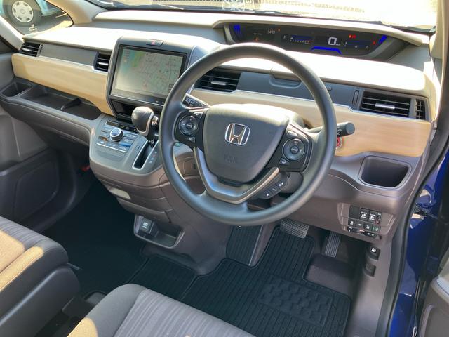 フリードＧ・ホンダセンシング９型ナビ／ＴＶ／ＤＶＤ／ＢＴ　バックカメラ　ＥＴＣ　全車速追従クルコン　オートライト　トップシェイドガラス　アルミホイール　両側電動スライド　衝突軽減ブレーキ　オートエアコン　イモビライザー　ステリモ（千葉県）の中古車