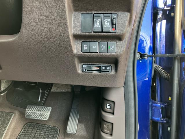 フリードＧ・ホンダセンシング９型ナビ／ＴＶ／ＤＶＤ／ＢＴ　バックカメラ　ＥＴＣ　全車速追従クルコン　オートライト　トップシェイドガラス　アルミホイール　両側電動スライド　衝突軽減ブレーキ　オートエアコン　イモビライザー　ステリモ（千葉県）の中古車