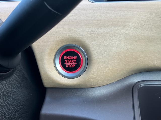 フリードＧ・ホンダセンシング９型ナビ／ＴＶ／ＤＶＤ／ＢＴ　バックカメラ　ＥＴＣ　全車速追従クルコン　オートライト　トップシェイドガラス　アルミホイール　両側電動スライド　衝突軽減ブレーキ　オートエアコン　イモビライザー　ステリモ（千葉県）の中古車