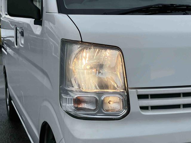 エブリイＰＡＥＴＣ　スピーカー一体型ＡＭ／ＦＭラジオ　両側スライドドア　ハロゲンヘッドランプ　マニュアルエアコン　間欠ワイパー　リヤワイパー　荷室作業灯　左右アシストグリップ　チャイルドロック　センターコンソール（千葉県）の中古車