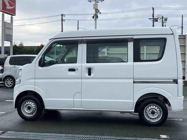 エブリイＰＡＥＴＣ　スピーカー一体型ＡＭ／ＦＭラジオ　両側スライドドア　ハロゲンヘッドランプ　マニュアルエアコン　間欠ワイパー　リヤワイパー　荷室作業灯　左右アシストグリップ　チャイルドロック　センターコンソール（千葉県）の中古車