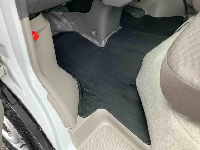 エブリイＰＡＥＴＣ　スピーカー一体型ＡＭ／ＦＭラジオ　両側スライドドア　ハロゲンヘッドランプ　マニュアルエアコン　間欠ワイパー　リヤワイパー　荷室作業灯　左右アシストグリップ　チャイルドロック　センターコンソール（千葉県）の中古車