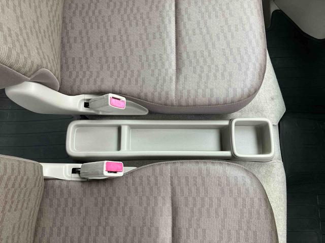 エブリイＰＡＥＴＣ　スピーカー一体型ＡＭ／ＦＭラジオ　両側スライドドア　ハロゲンヘッドランプ　マニュアルエアコン　間欠ワイパー　リヤワイパー　荷室作業灯　左右アシストグリップ　チャイルドロック　センターコンソール（千葉県）の中古車