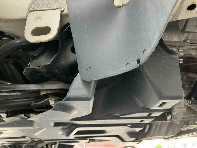 エブリイＰＡＥＴＣ　スピーカー一体型ＡＭ／ＦＭラジオ　両側スライドドア　ハロゲンヘッドランプ　マニュアルエアコン　間欠ワイパー　リヤワイパー　荷室作業灯　左右アシストグリップ　チャイルドロック　センターコンソール（千葉県）の中古車