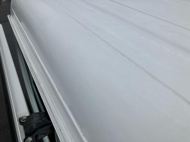 エブリイＰＡＥＴＣ　スピーカー一体型ＡＭ／ＦＭラジオ　両側スライドドア　ハロゲンヘッドランプ　マニュアルエアコン　間欠ワイパー　リヤワイパー　荷室作業灯　左右アシストグリップ　チャイルドロック　センターコンソール（千葉県）の中古車