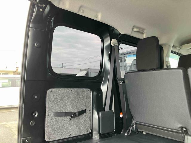 ハイゼットカーゴクルーズ４ＷＤ　ナビ／ＴＶ／ＤＶＤ／ＢＴ／ＵＳＢ　ＬＥＤヘッドライト　オートライト　オートハイビーム　トップシェイドガラス　オーバーヘッドシェルフ　両側スライドドア　足踏み式駐車ブレーキ　キーフリー　スマアシ（千葉県）の中古車