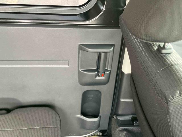 ハイゼットカーゴクルーズ４ＷＤ　ナビ／ＴＶ／ＤＶＤ／ＢＴ／ＵＳＢ　ＬＥＤヘッドライト　オートライト　オートハイビーム　トップシェイドガラス　オーバーヘッドシェルフ　両側スライドドア　足踏み式駐車ブレーキ　キーフリー　スマアシ（千葉県）の中古車