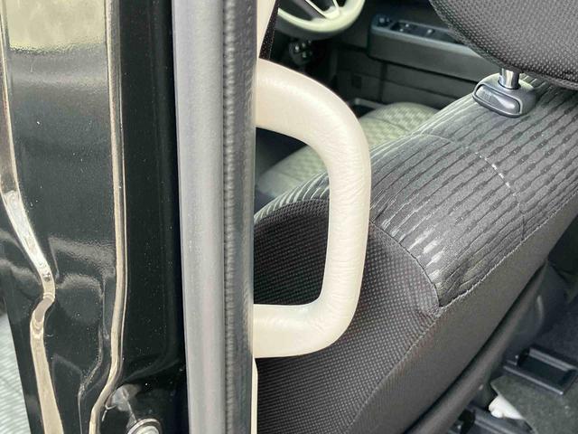 ハイゼットカーゴクルーズ４ＷＤ　ナビ／ＴＶ／ＤＶＤ／ＢＴ／ＵＳＢ　ＬＥＤヘッドライト　オートライト　オートハイビーム　トップシェイドガラス　オーバーヘッドシェルフ　両側スライドドア　足踏み式駐車ブレーキ　キーフリー　スマアシ（千葉県）の中古車