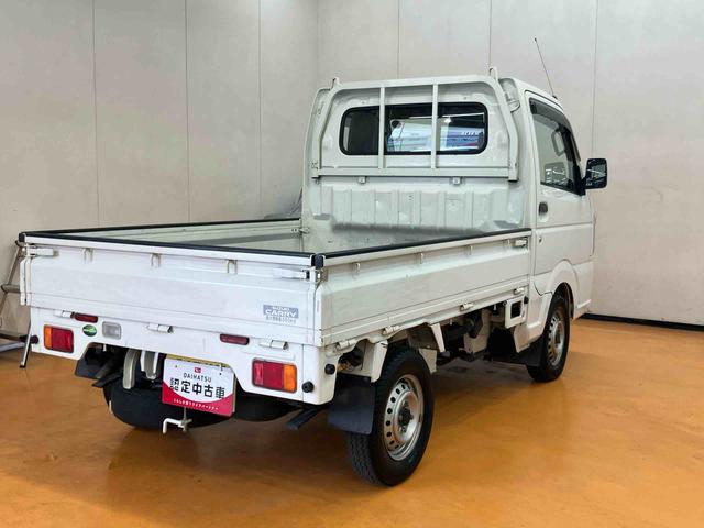 キャリイトラックKCエアコン・パワステスピーカー一体型ラジオチューナー ETC テールゲートチェーン ゲートプロテクター 荷台マット マニュアルレベリング機能付ハロゲンヘッドライト 灰皿 運転席シートバックポケット マニュアルエアコン(千葉県)の中古車