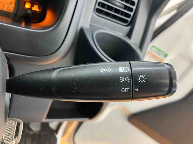 キャリイトラックKCエアコン・パワステスピーカー一体型ラジオチューナー ETC テールゲートチェーン ゲートプロテクター 荷台マット マニュアルレベリング機能付ハロゲンヘッドライト 灰皿 運転席シートバックポケット マニュアルエアコン(千葉県)の中古車