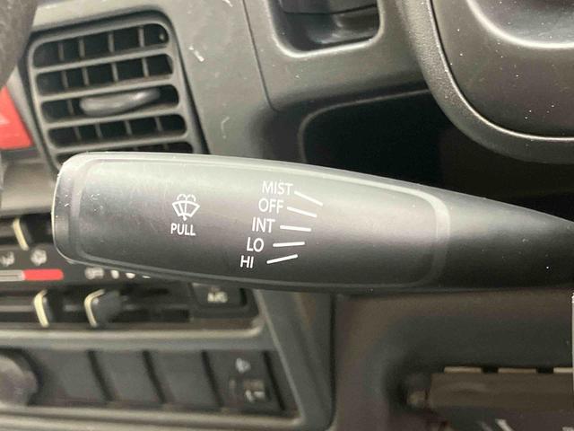 キャリイトラックKCエアコン・パワステスピーカー一体型ラジオチューナー ETC テールゲートチェーン ゲートプロテクター 荷台マット マニュアルレベリング機能付ハロゲンヘッドライト 灰皿 運転席シートバックポケット マニュアルエアコン(千葉県)の中古車