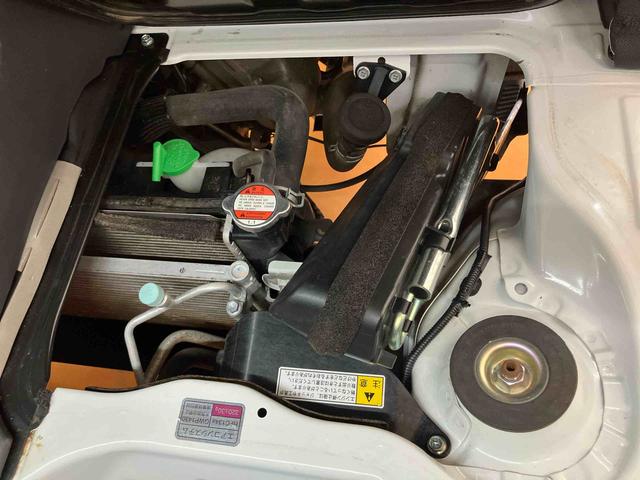 キャリイトラックKCエアコン・パワステスピーカー一体型ラジオチューナー ETC テールゲートチェーン ゲートプロテクター 荷台マット マニュアルレベリング機能付ハロゲンヘッドライト 灰皿 運転席シートバックポケット マニュアルエアコン(千葉県)の中古車