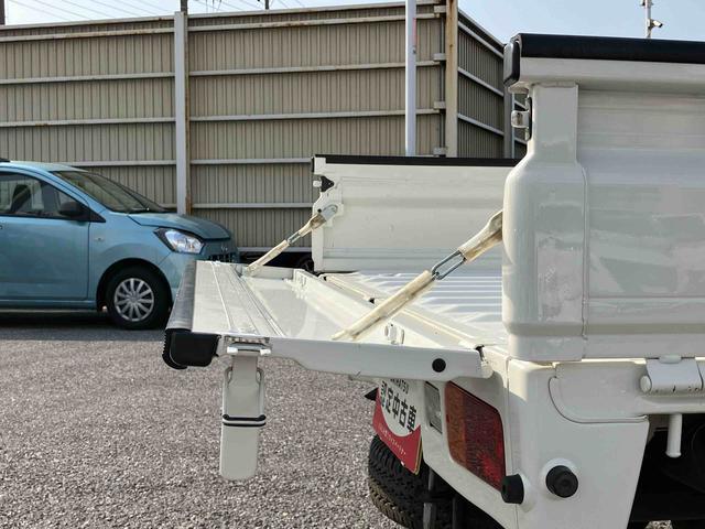 ハイゼットトラックエクストラ 4WDCDチューナー 副変速機 荷台ライト リヤ4枚リーフスプリング リヤデフロック テールゲートチェーン フォグランプ メッキガーニッシュ キーレスエントリー エアコン パワステ(千葉県)の中古車