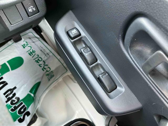 ハイゼットトラックエクストラ 4WDCDチューナー 副変速機 荷台ライト リヤ4枚リーフスプリング リヤデフロック テールゲートチェーン フォグランプ メッキガーニッシュ キーレスエントリー エアコン パワステ(千葉県)の中古車