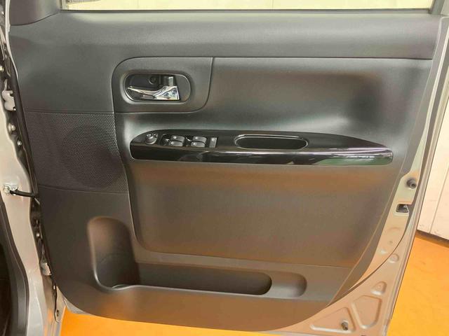 ムーヴキャンバスＧブラックインテリアＶＳ　ＳＡIIIパノラマカメラ連動フルセグナビ　ＵＳＢ接続　ブルートゥース対応　フロント．リヤドライブレコーダー連動　ＥＴＣ　置きラクボックス　スペアータイヤ　運転席シートヒーター　ウインドシールドディアイサー（千葉県）の中古車