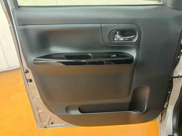 ムーヴキャンバスＧブラックインテリアＶＳ　ＳＡIIIパノラマカメラ連動フルセグナビ　ＵＳＢ接続　ブルートゥース対応　フロント．リヤドライブレコーダー連動　ＥＴＣ　置きラクボックス　スペアータイヤ　運転席シートヒーター　ウインドシールドディアイサー（千葉県）の中古車