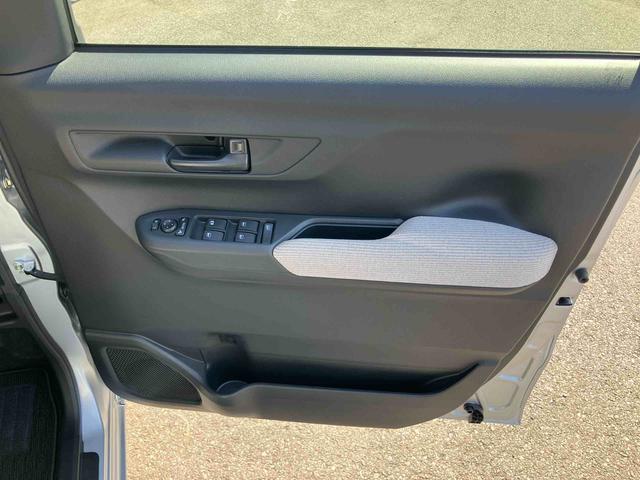 ムーヴＸ両側スライドドア（左側電動）　バックカメラ　ＬＥＤヘッドライト　オートライト　オートハイビーム　衝突被害軽減ブレーキ　前後コーナーセンサー　キーフリー　盗難防止アラーム　足踏み式駐車ブレーキ　ステリモ（千葉県）の中古車