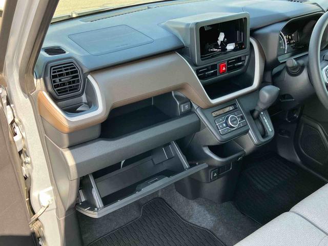 ムーヴＸ両側スライドドア（左側電動）　バックカメラ　ＬＥＤヘッドライト　オートライト　オートハイビーム　衝突被害軽減ブレーキ　前後コーナーセンサー　キーフリー　盗難防止アラーム　足踏み式駐車ブレーキ　ステリモ（千葉県）の中古車