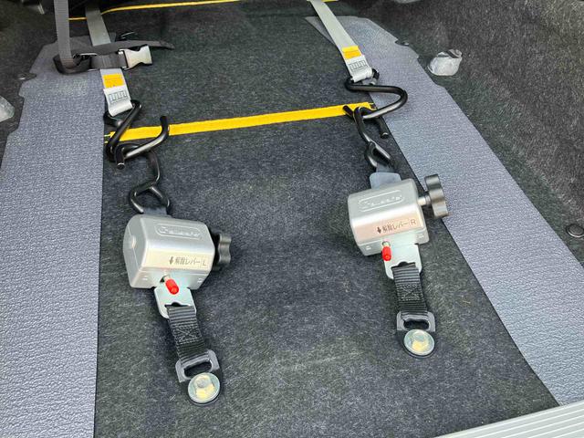 タントフレンドシップ　スローパー　Ｌ車椅子乗車用　スロープ付車　純正メモリーナビ　ＣＤ　ＤＶＤ　純正ドライブレコーダー　純正ＥＴＣ　両側手動スライドドア　サイドミラー手動開閉　衝突回避支援ブレーキ　誤発進抑制装置　アイドリングストップ（千葉県）の中古車