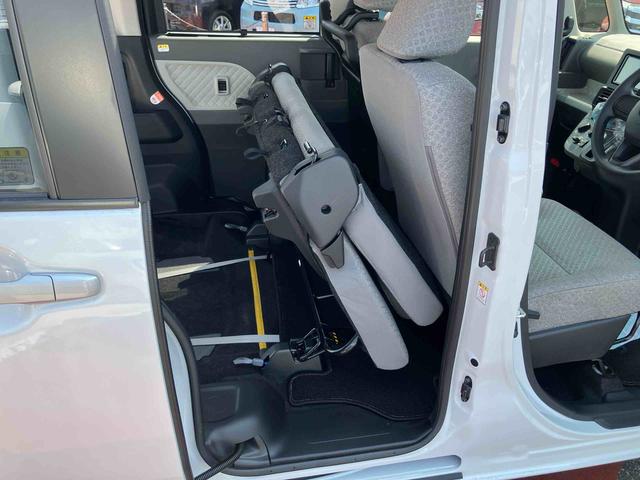 タントフレンドシップ　スローパー　Ｌ車椅子乗車用　スロープ付車　純正メモリーナビ　ＣＤ　ＤＶＤ　純正ドライブレコーダー　純正ＥＴＣ　両側手動スライドドア　サイドミラー手動開閉　衝突回避支援ブレーキ　誤発進抑制装置　アイドリングストップ（千葉県）の中古車